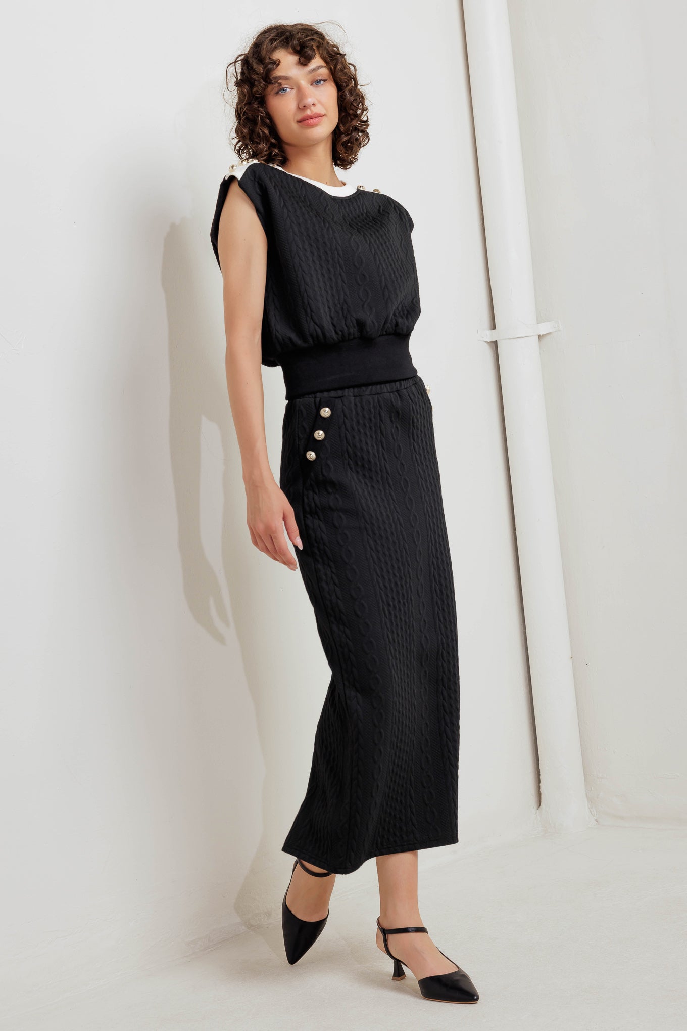 URBAN LUXE COMMAND KNIT MIDI SKIRT Flying Tomato